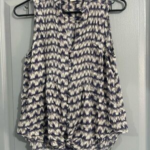 Anthropologie Maeve Navy and crème Patterned Blouse size S